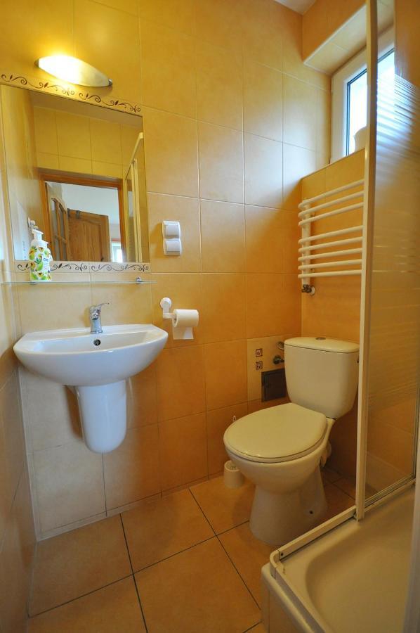Ferienwohnung Dom Pod Wedrownym Aniolem Schreiberhau Exterior foto