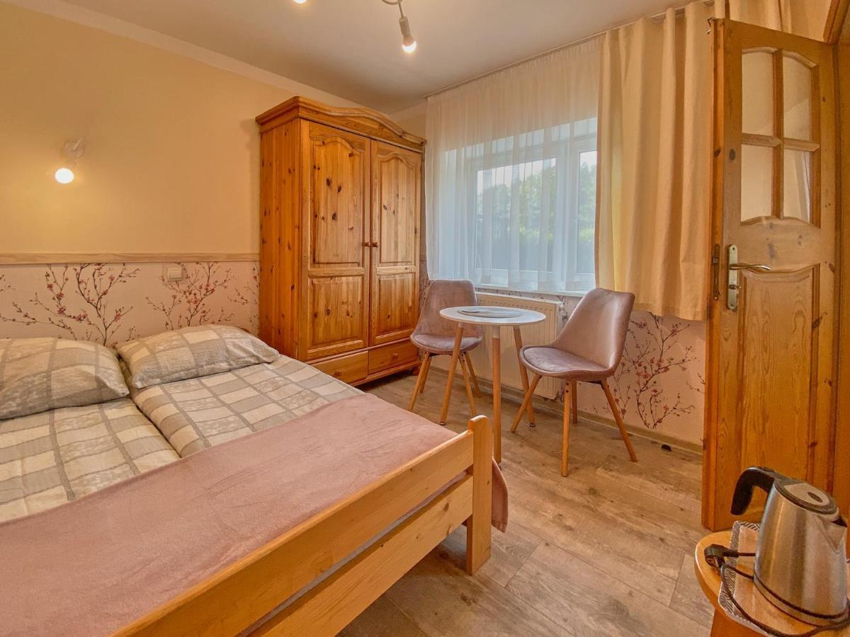 Ferienwohnung Dom Pod Wedrownym Aniolem Schreiberhau Exterior foto